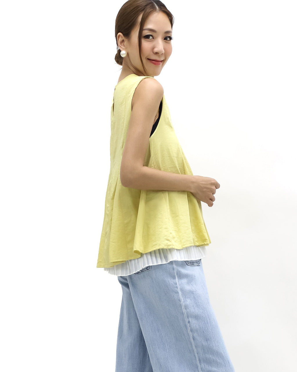 yellow pleats w/ ivory mesh layer hem vest *pre-order*