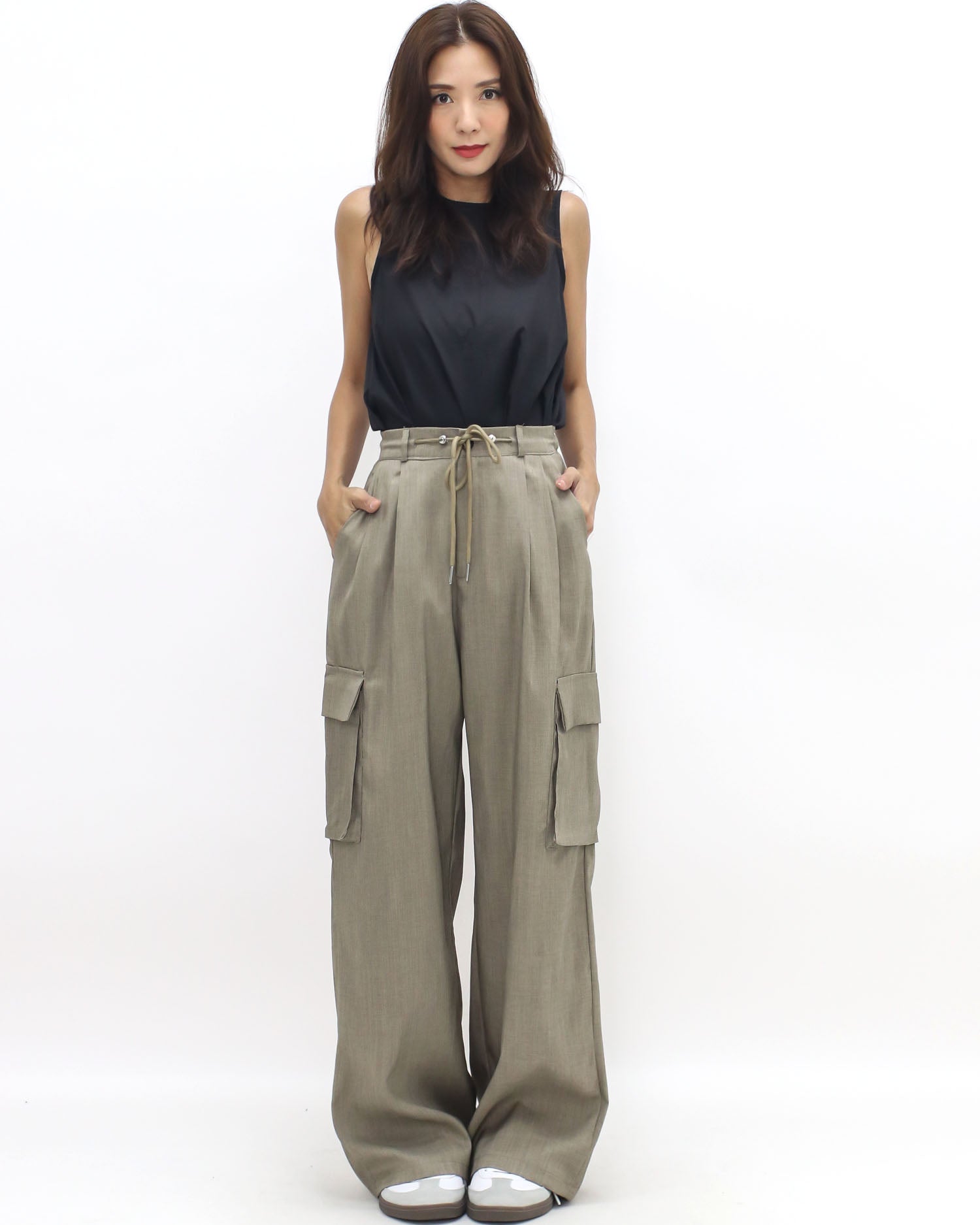 beige sides pockets cargo straight legs pants *pre-order*