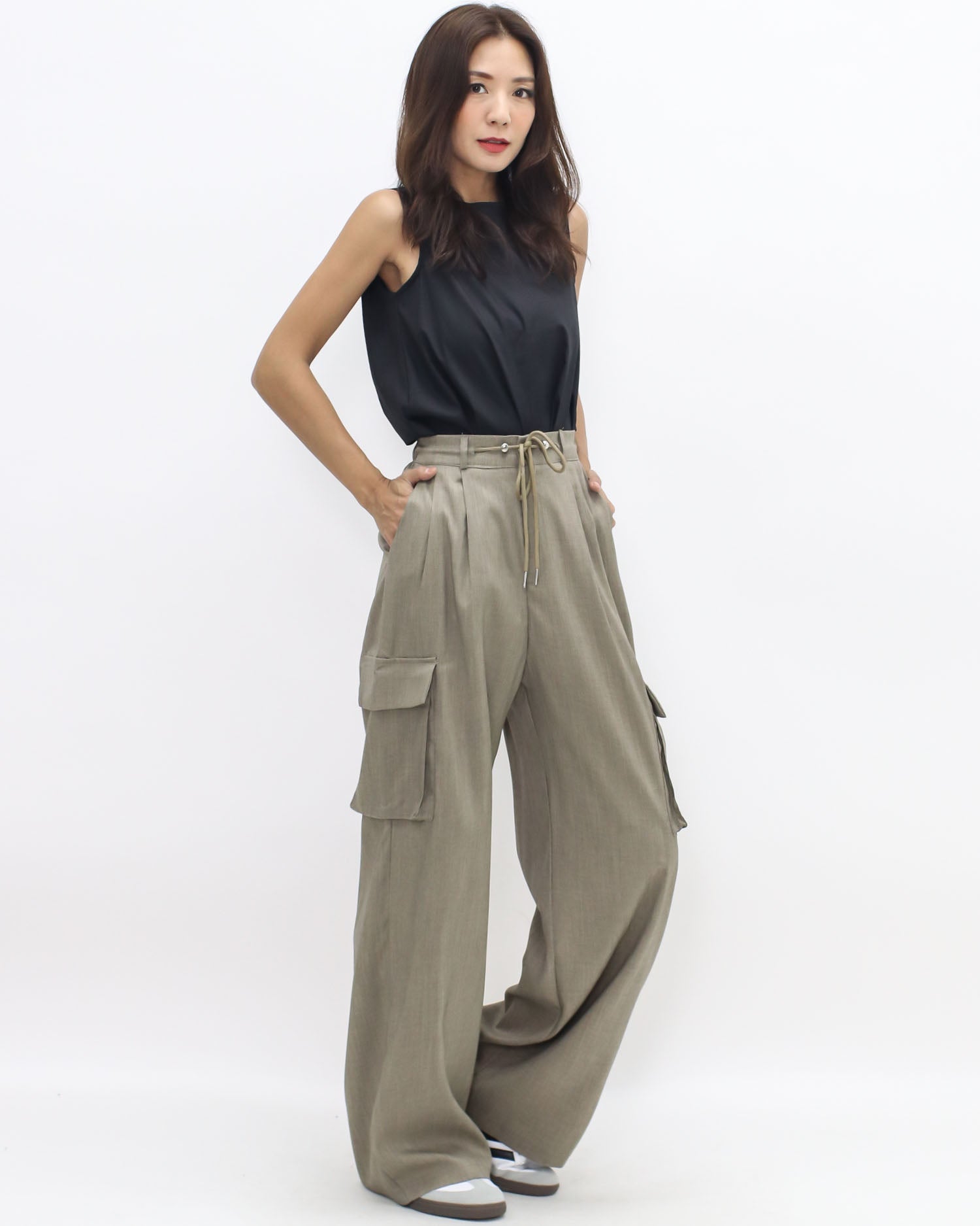 beige sides pockets cargo straight legs pants *pre-order*