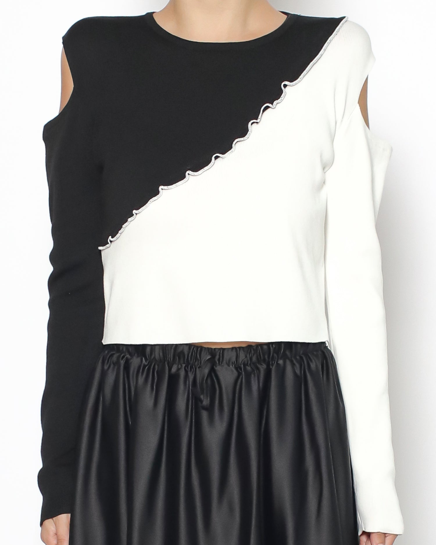 black & ivory cutout shoulders cropped top *pre-order*