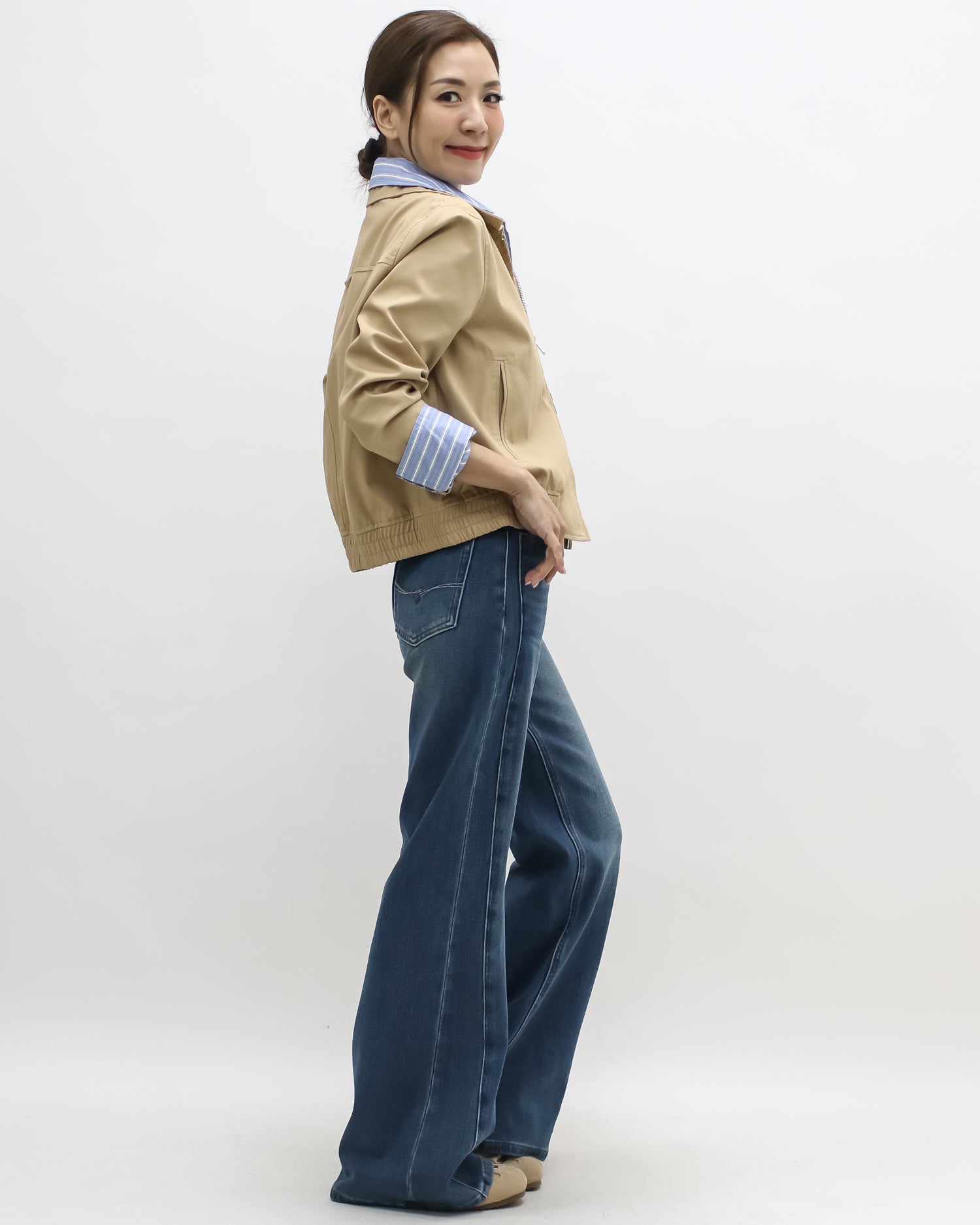 beige w/ blue stripes shirt contrast jacket