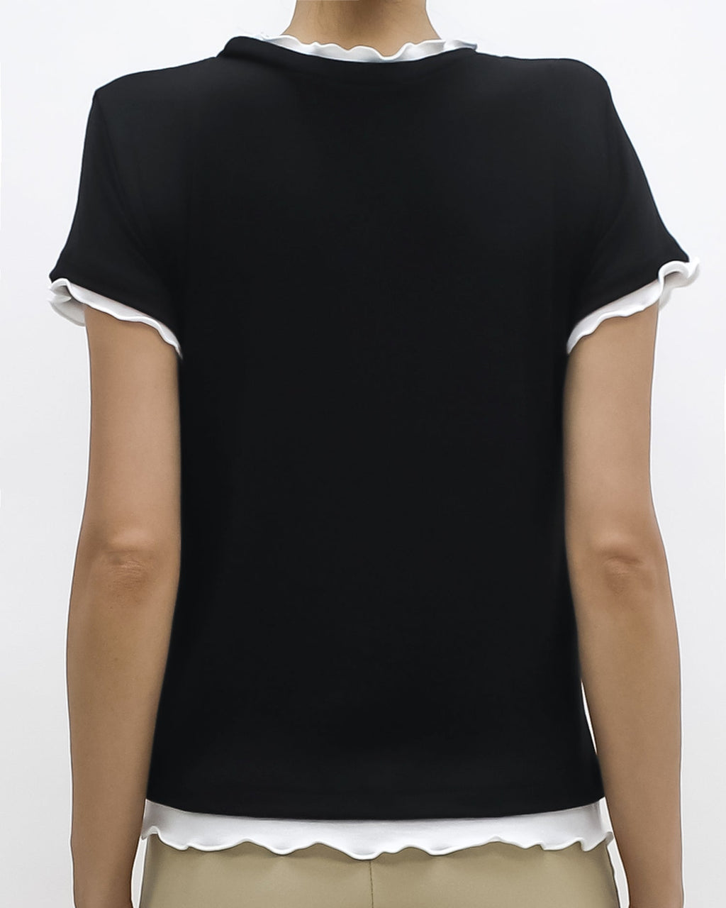 black w/ ivory ruffles hem tee *pre-order*