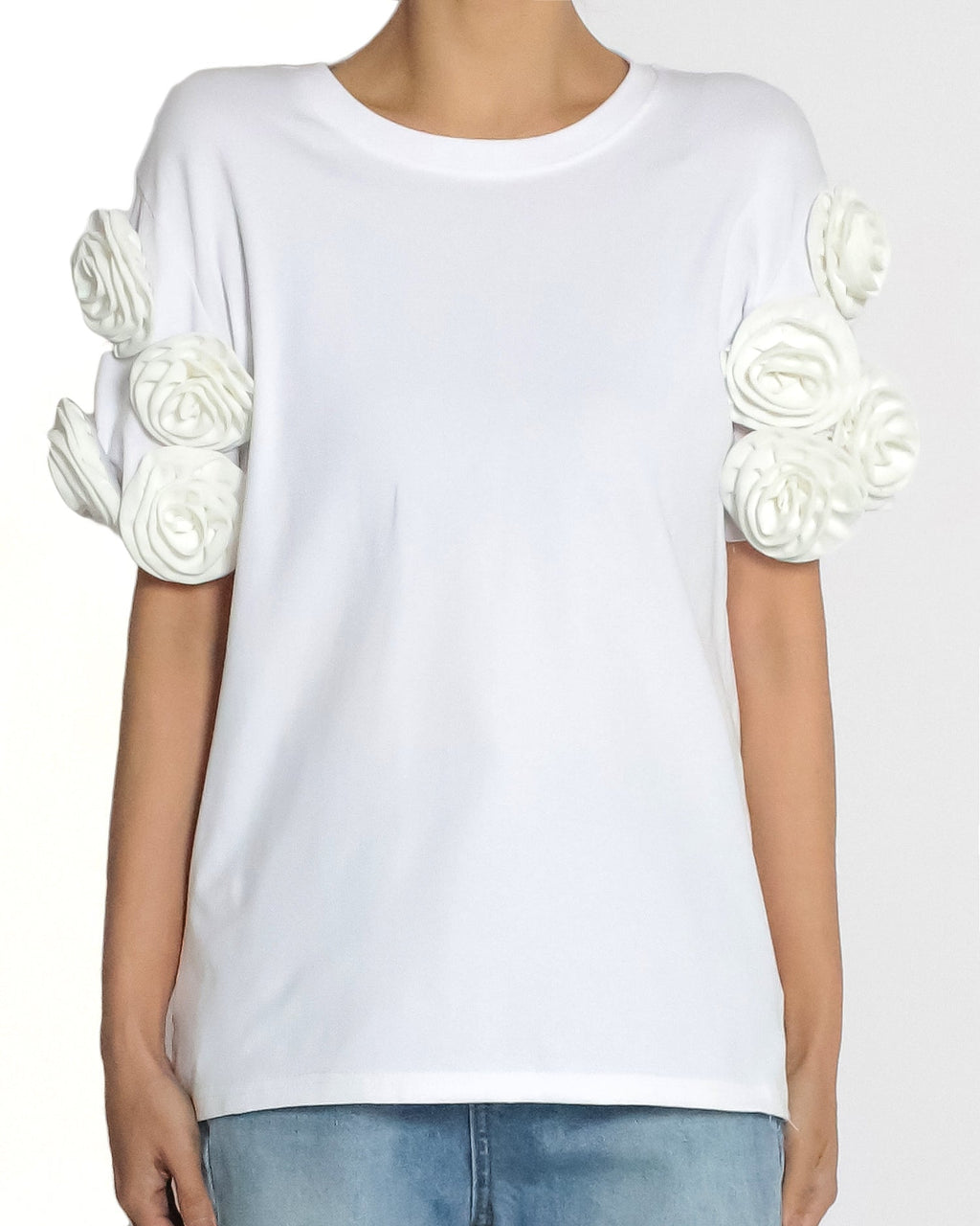 ivory tee w/ flowers sleeves *pre-order*