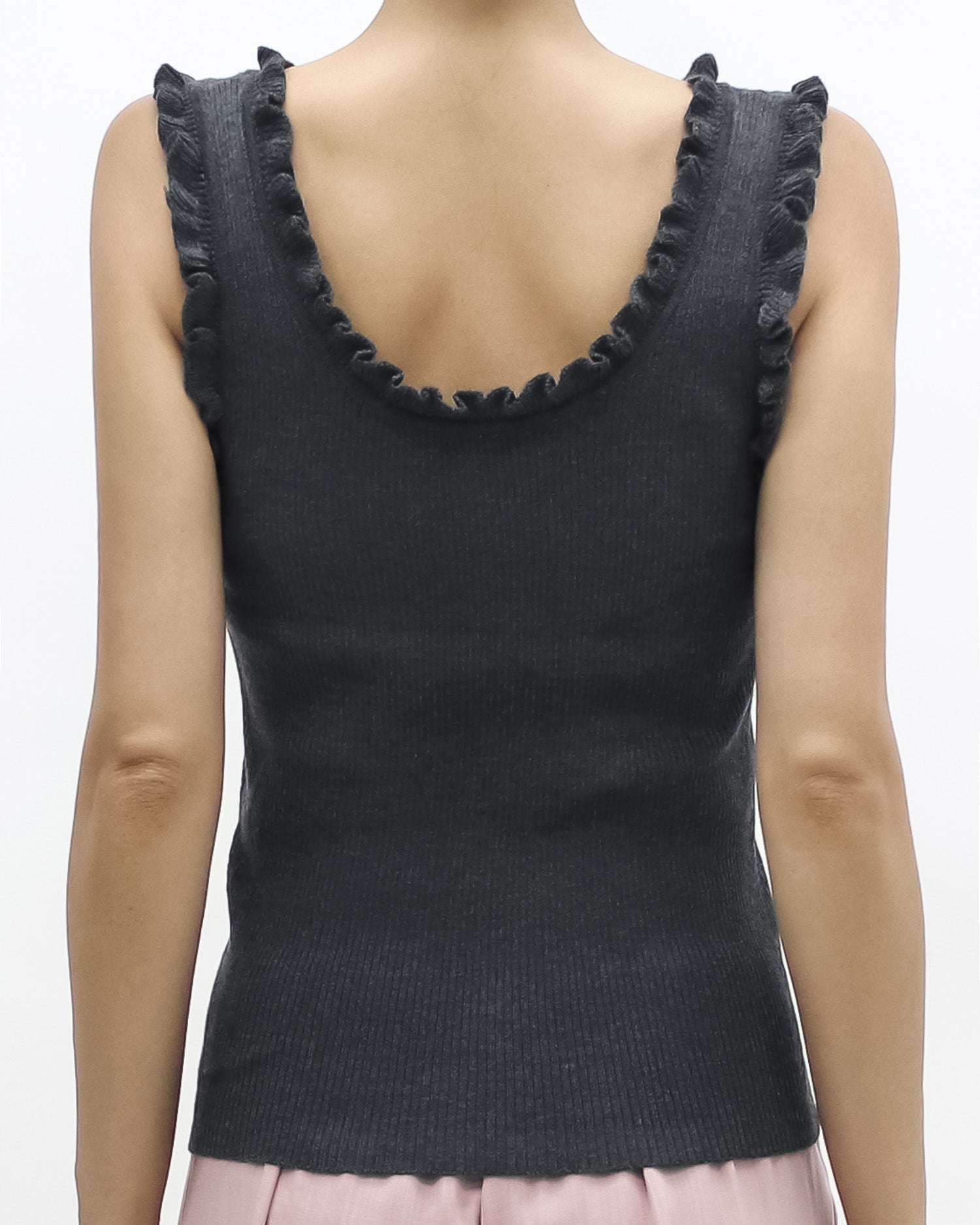 grey ruffles hem knitted vest *pre-order*