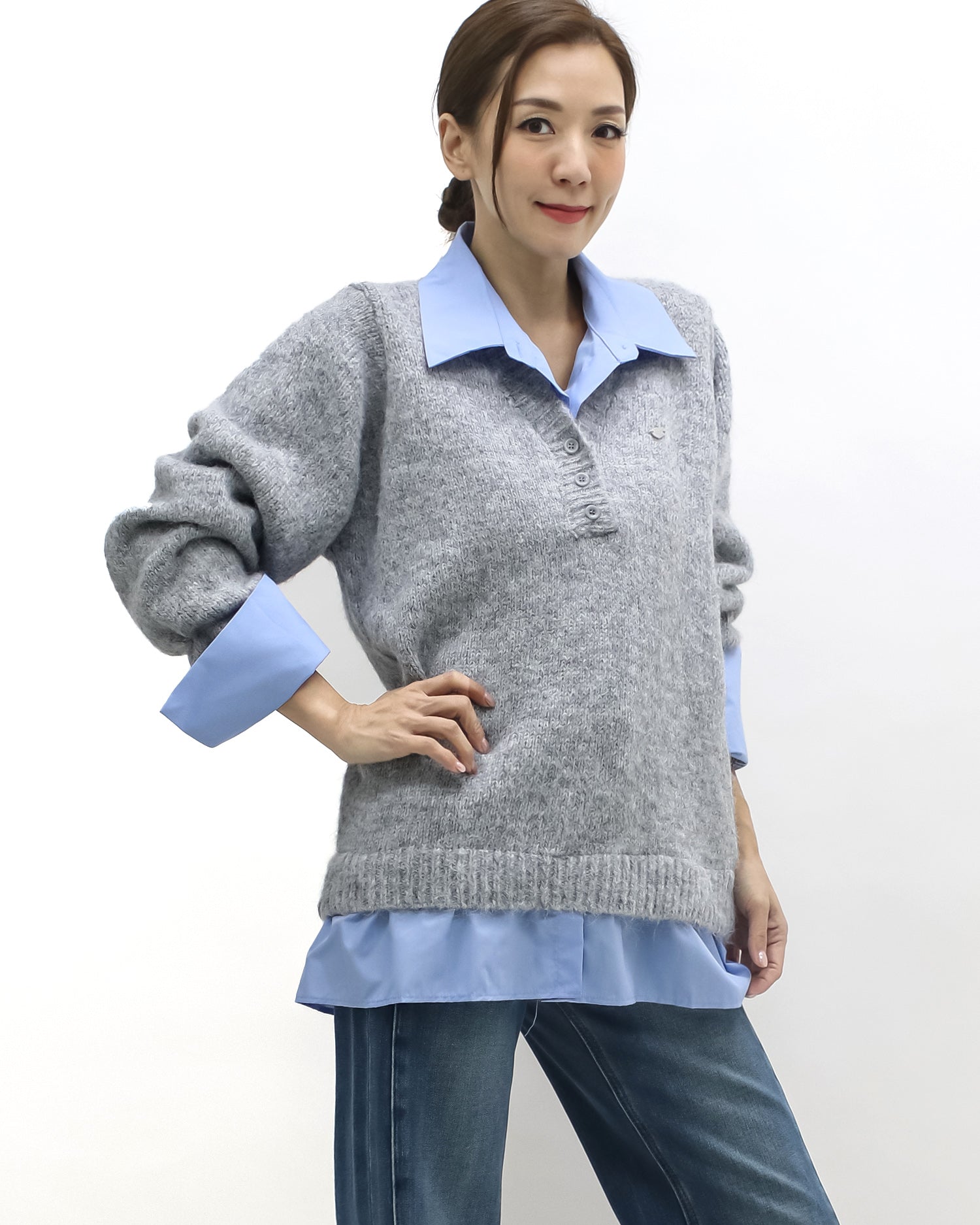 grey w/ blue shirt contrast knitted top
