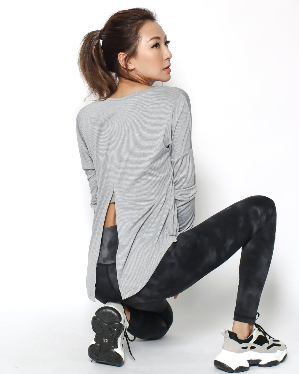 black tie-dye sports ankle leggings *pre-order*