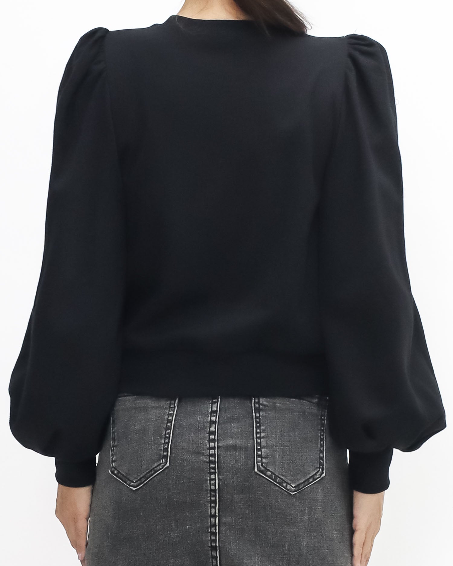 black stitched front puff sleeves sweatshirt *pre-order*