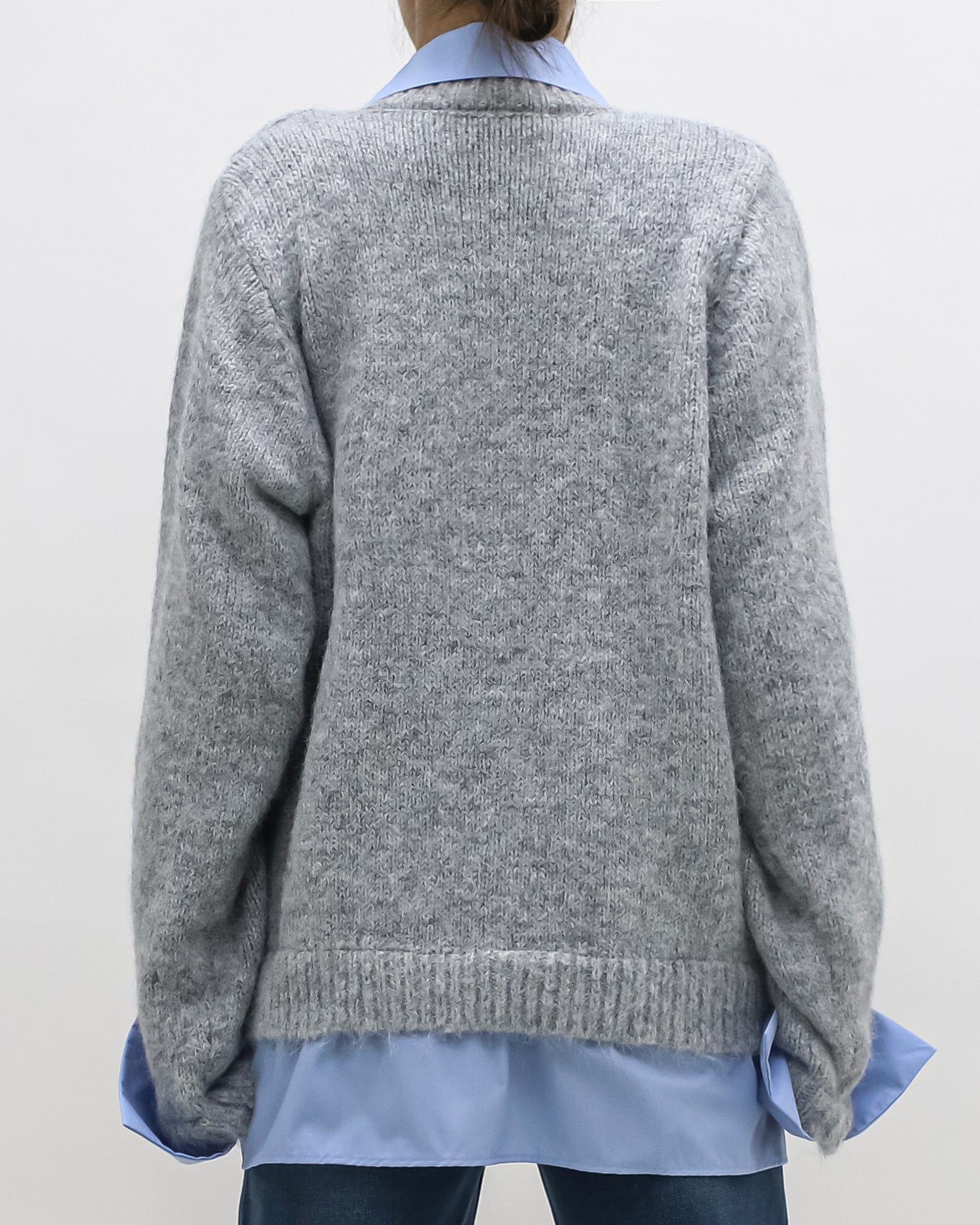 grey w/ blue shirt contrast knitted top