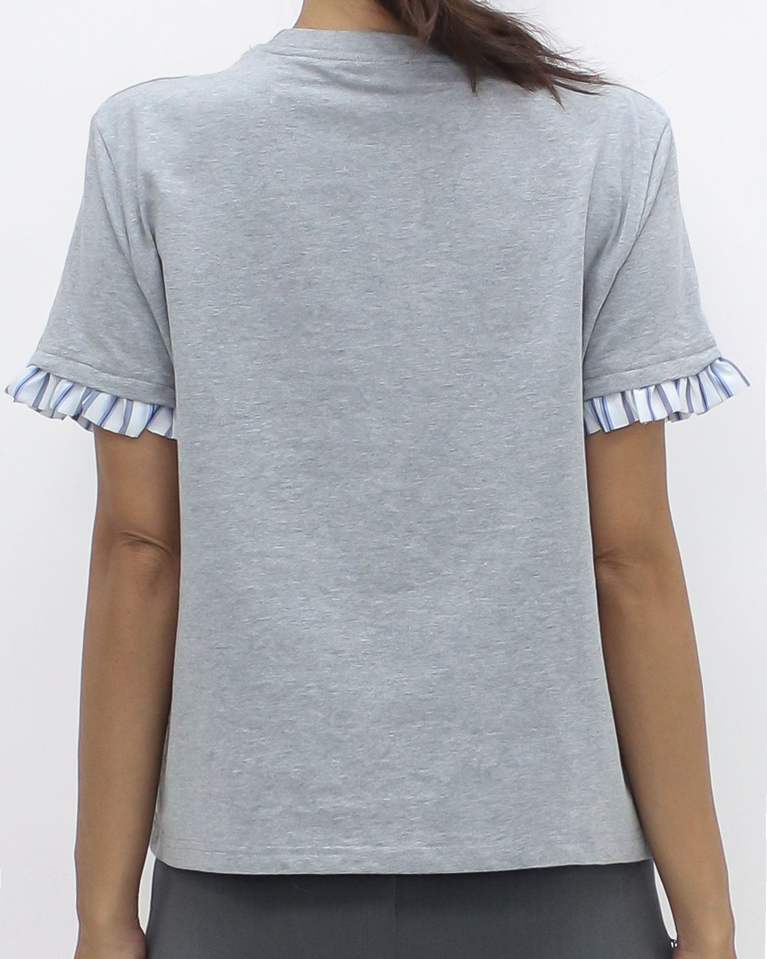 grey w/ blue stripes shirt hem tee *pre-order*