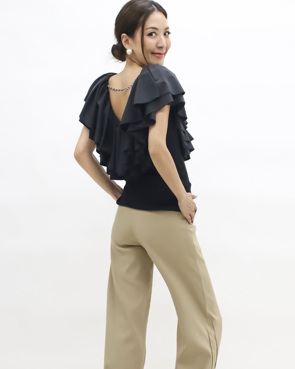 black ruffles chain back vest *pre-order*