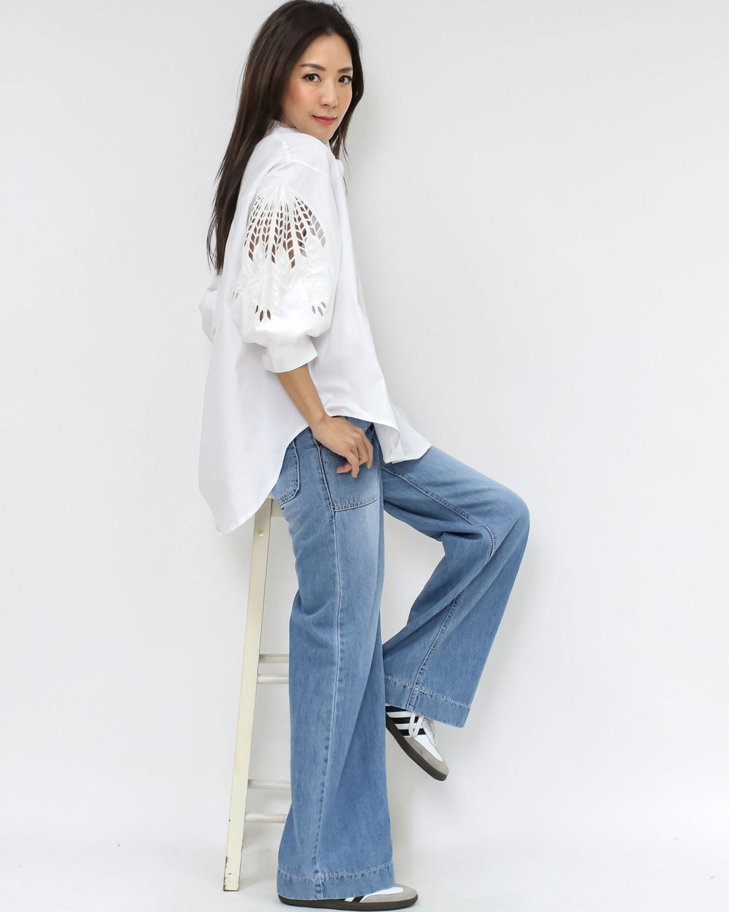 ivory crochet sleeves shirt *pre-order*