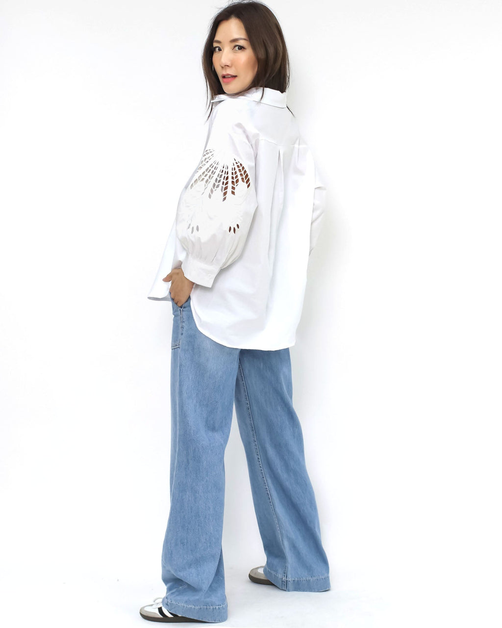 ivory crochet sleeves shirt *pre-order*