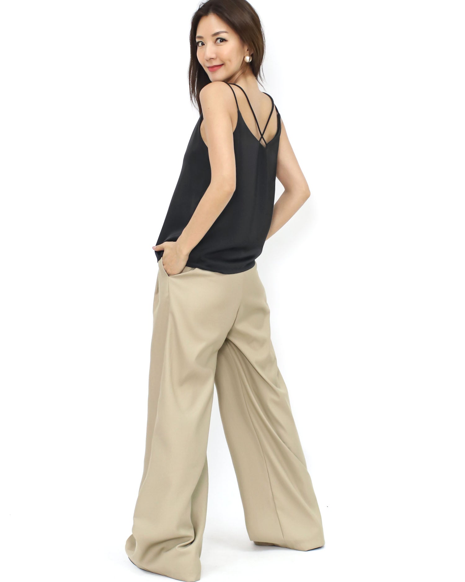 black straps vest *pre-order*