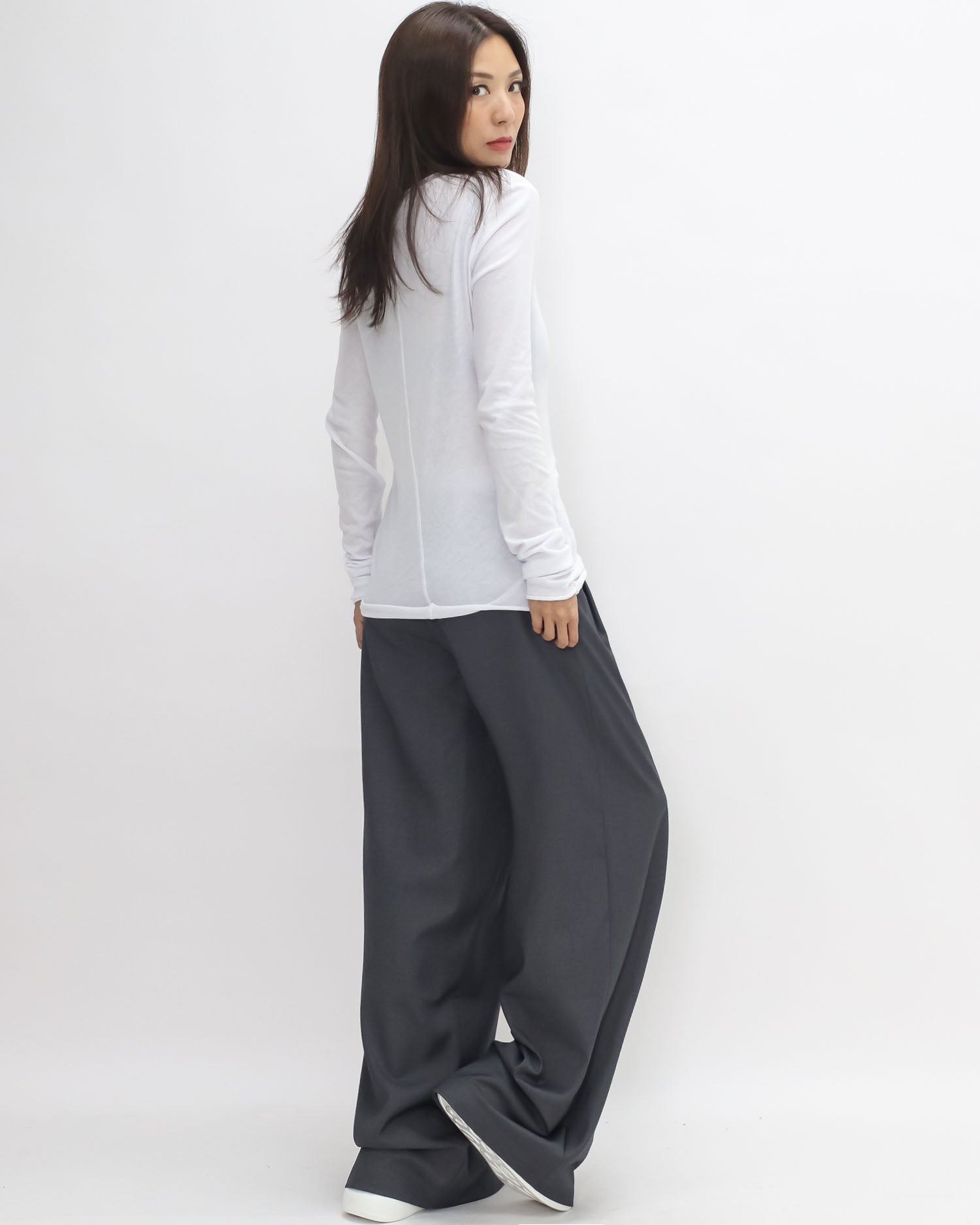 ivory soft basic longline top *pre-order*