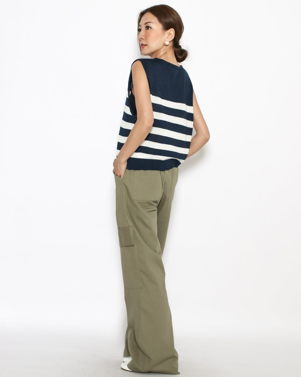 navy & ivory stripes fine knitted vest *pre-order*