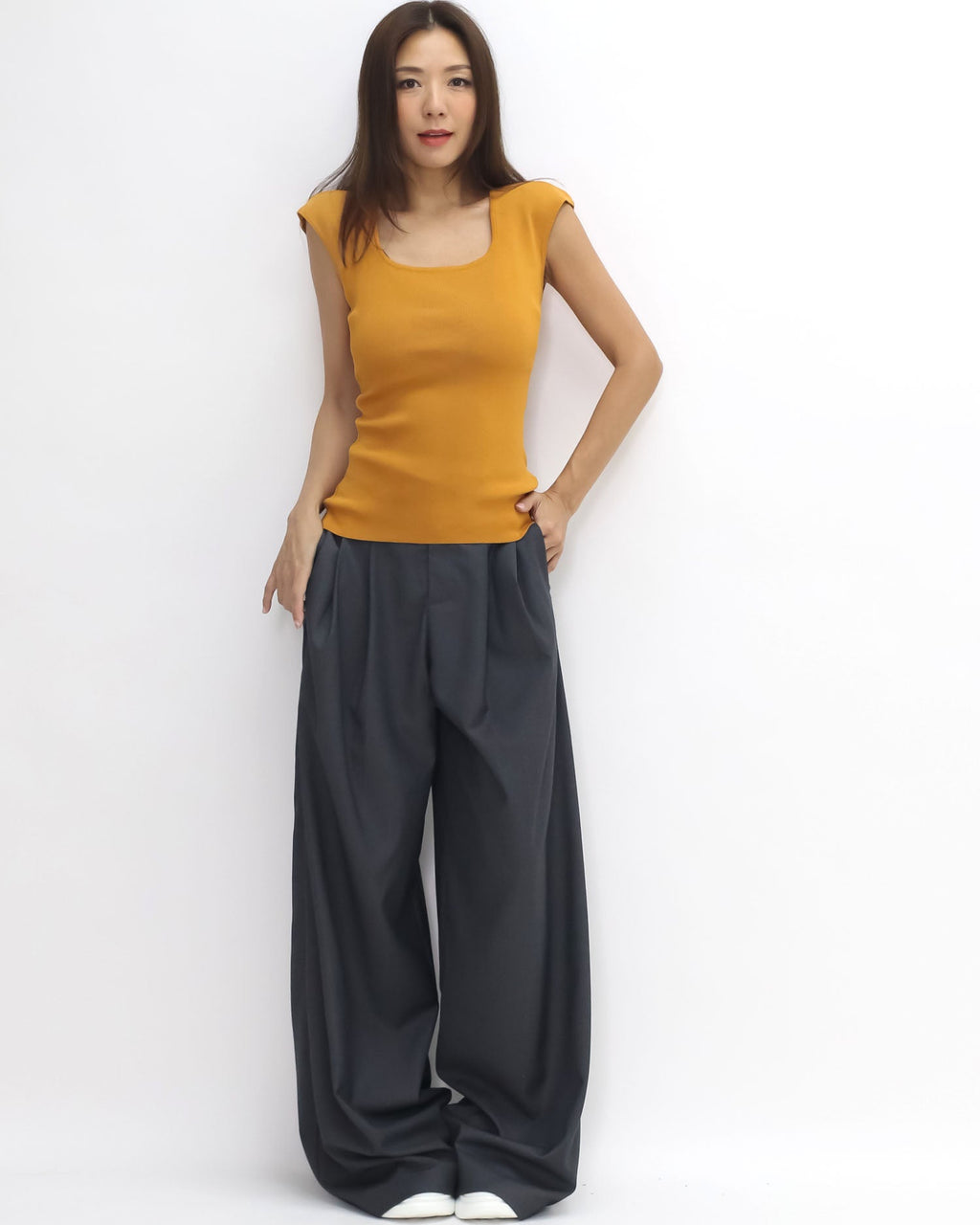 orange square neck basic knitted vest *pre-order*