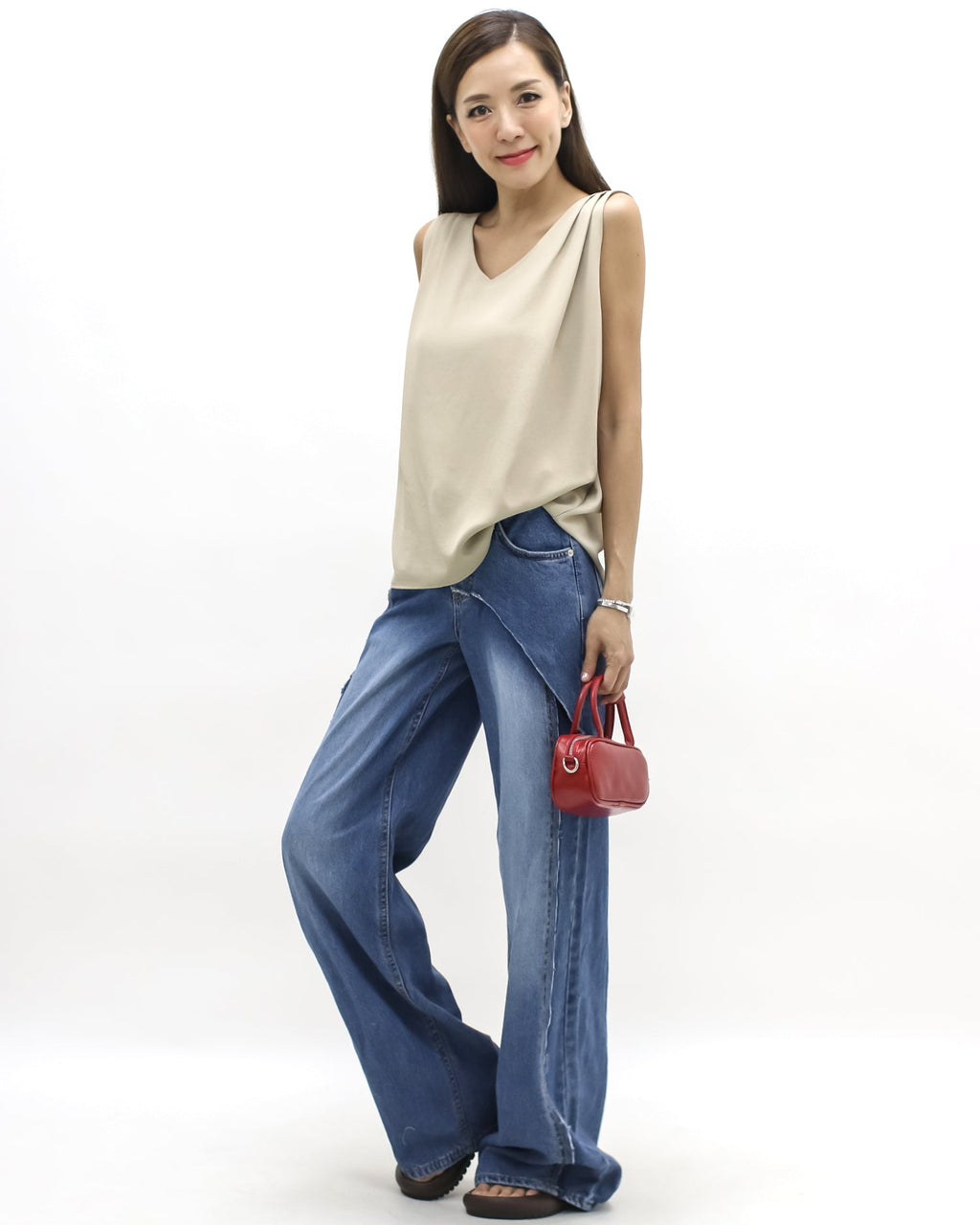 beige pleats front slinky vest