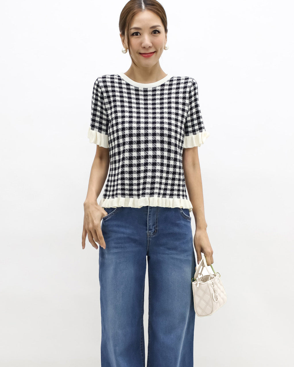 black & ivory checkers w/ ruffles hem knitted top *pre-order*