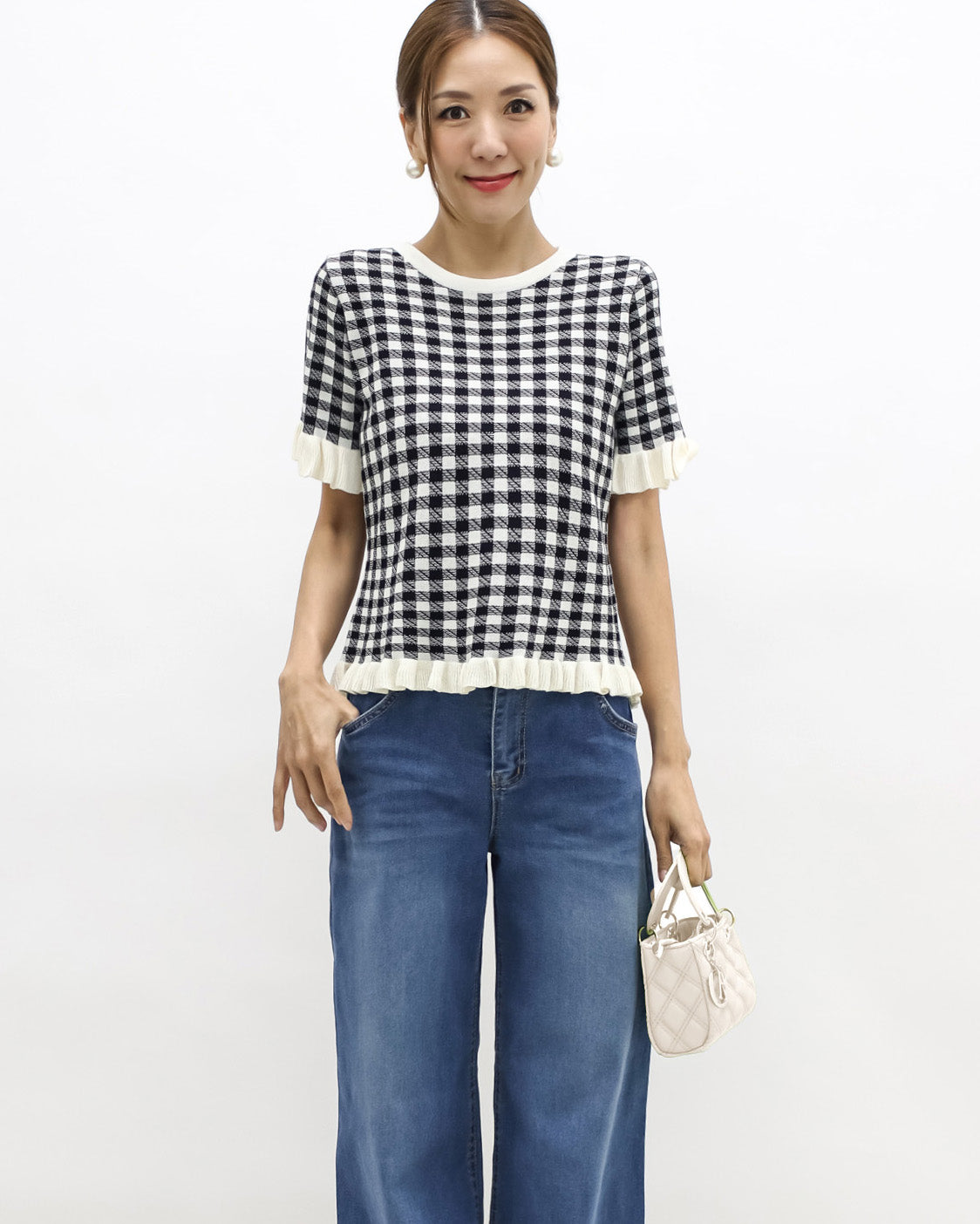 black & ivory checkers w/ ruffles hem knitted top *pre-order*
