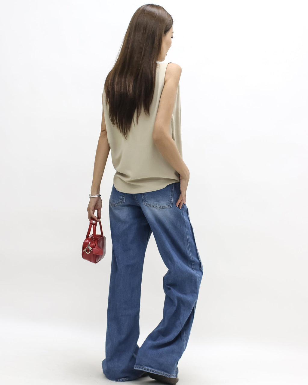 beige pleats front slinky vest