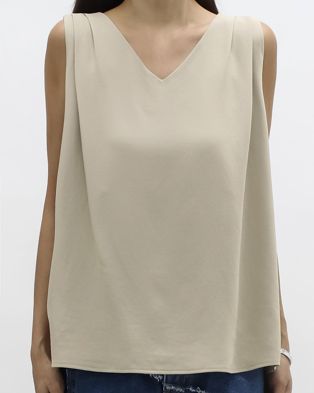 beige pleats front slinky vest