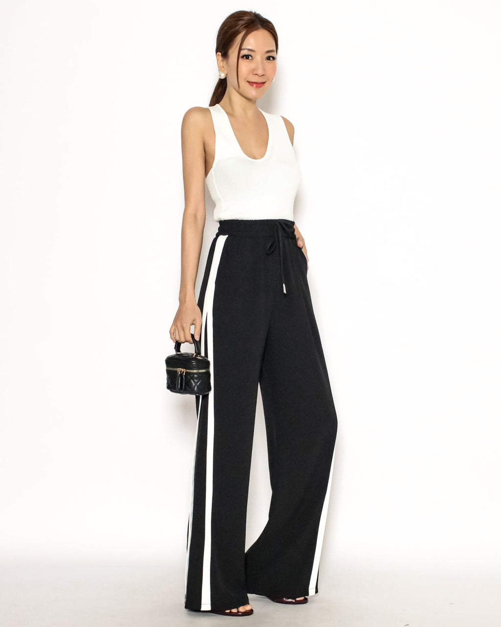 ivory cutout back ottoman knitted vest *pre-order*