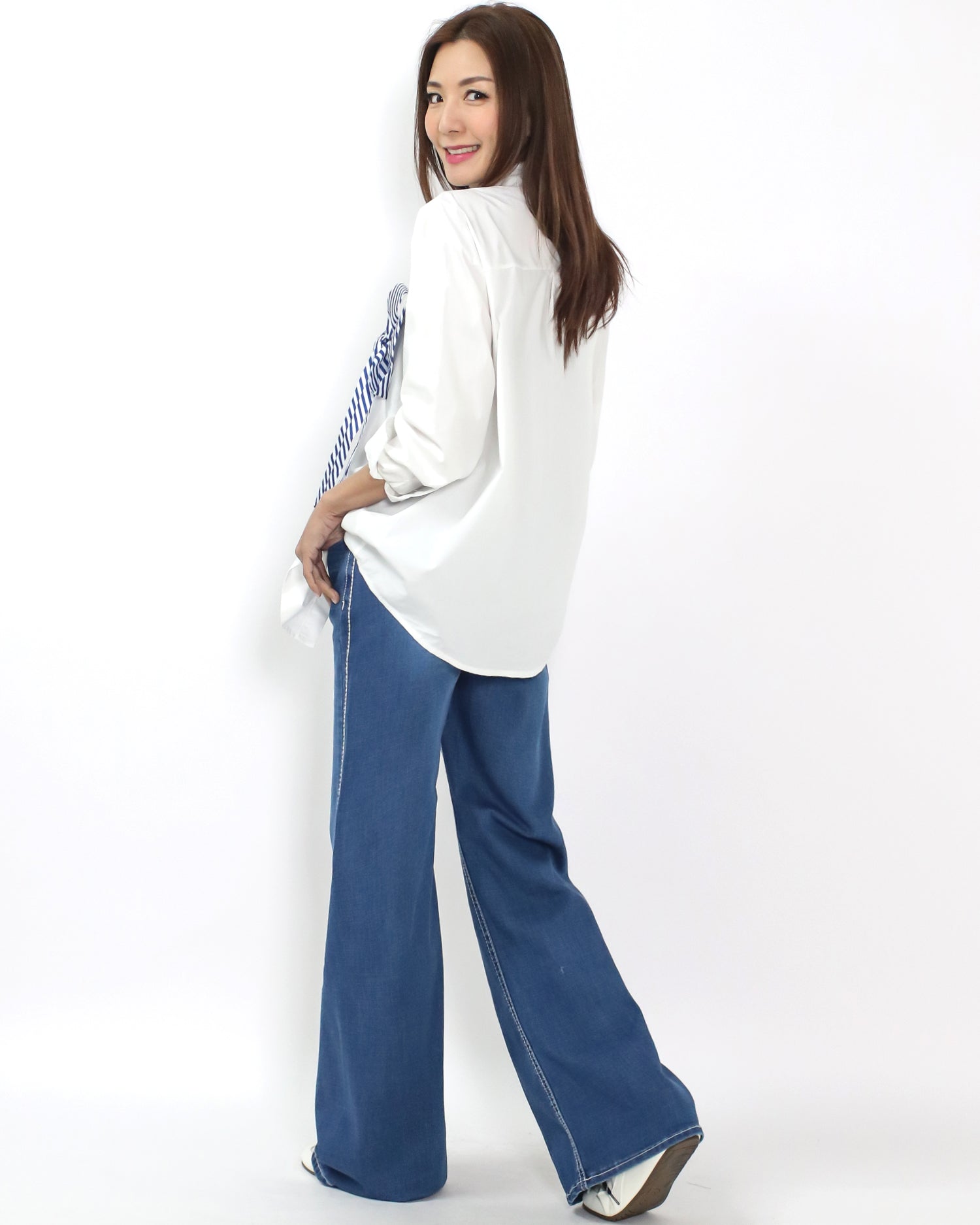 ivory w/ blue stripes bows shirt