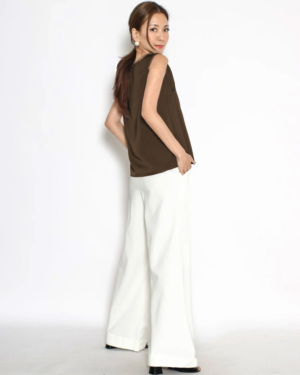 brown mesh hem vest *pre-order*