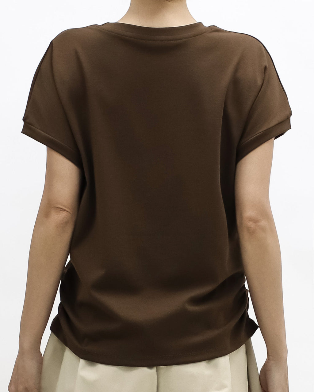 brown round shoulder tee *pre-order*
