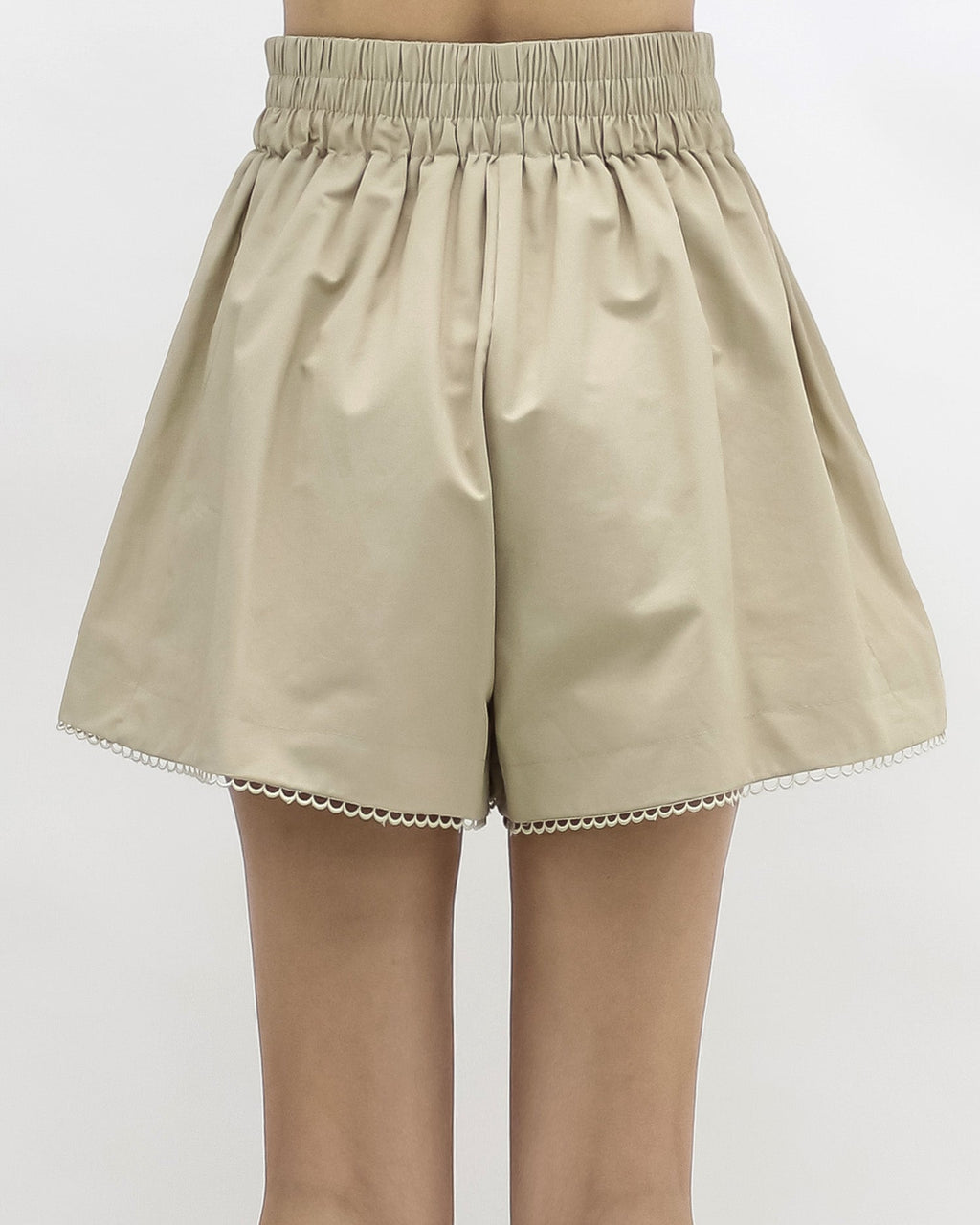 beige w/ crochet hem short *pre-order*