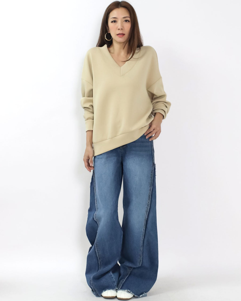 beige V neck neoprene sweatshirt *pre-order*