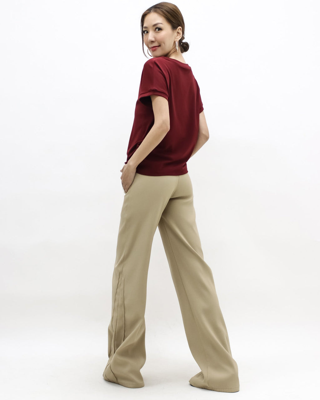 burgundy round shoulder tee *pre-order*