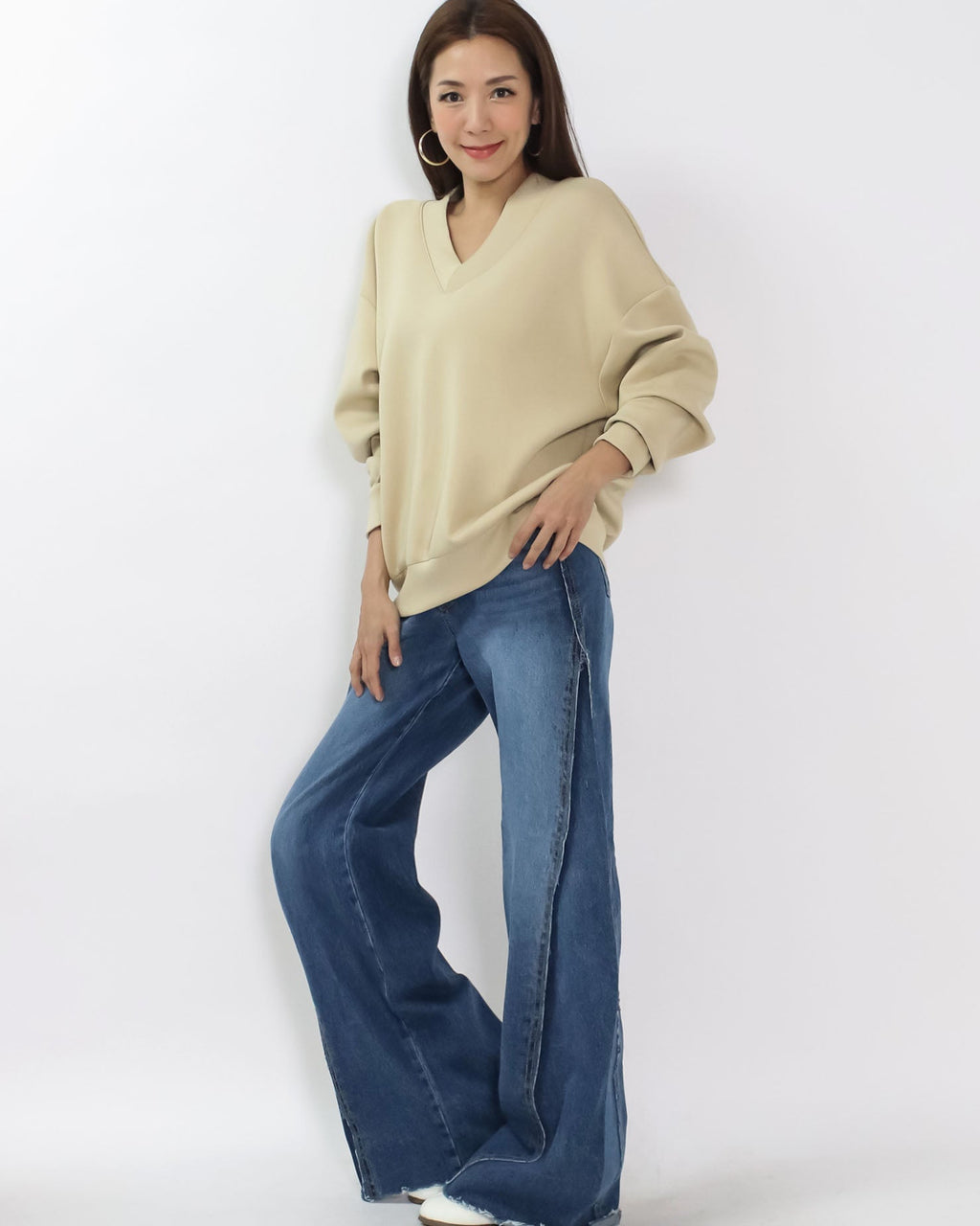 beige V neck neoprene sweatshirt *pre-order*