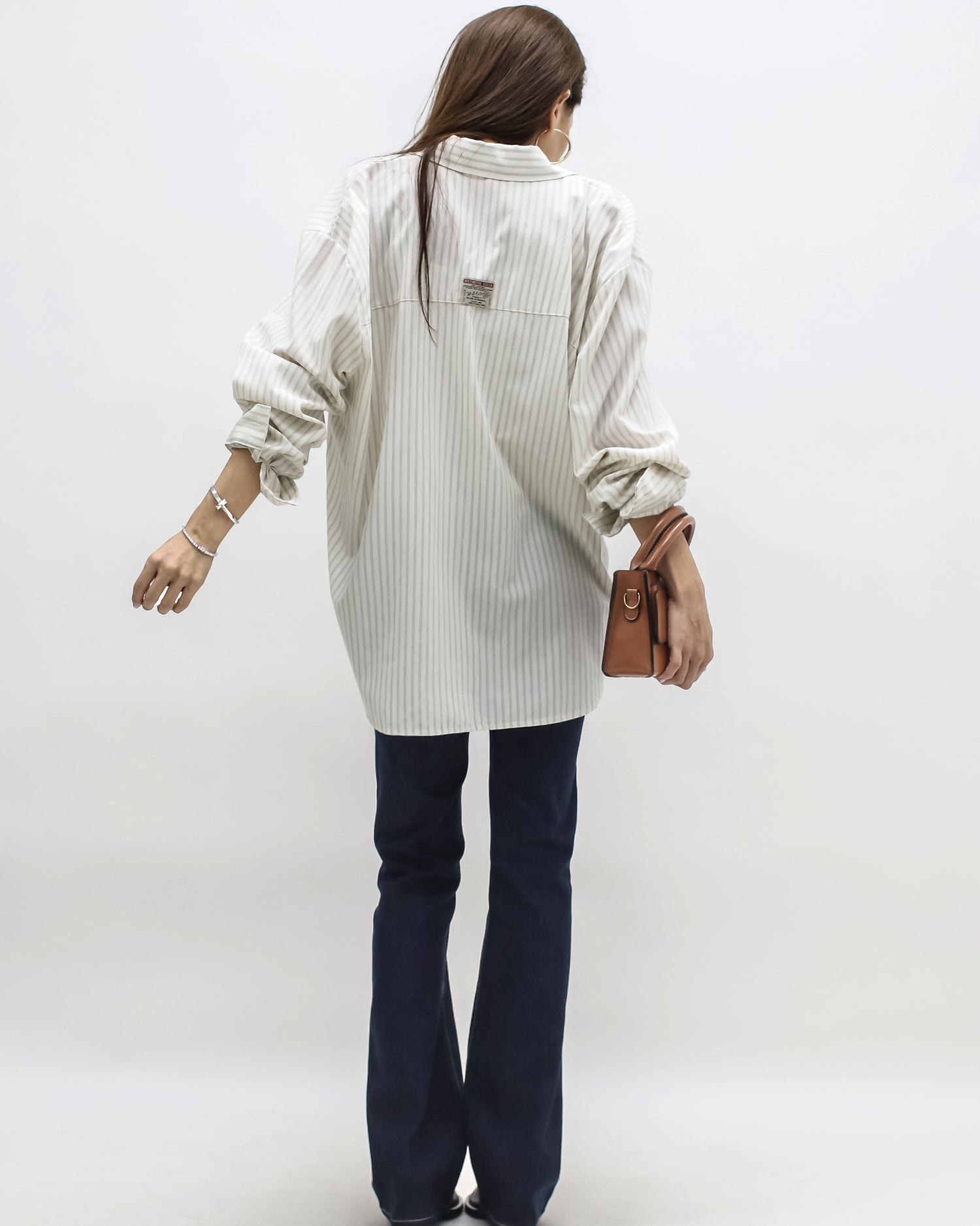 ivory w/ beige stripes label back shirt *pre-order*