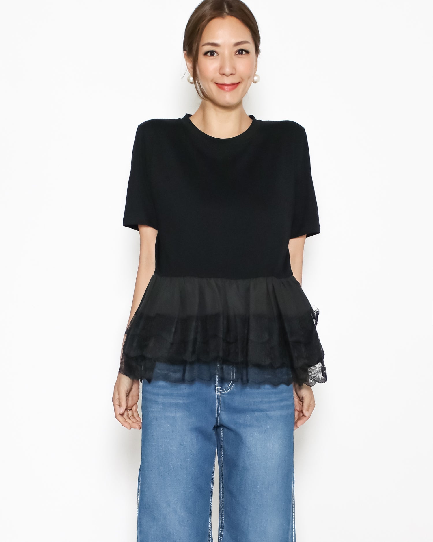 black w/ mesh lave layer hem tee *pre-order*