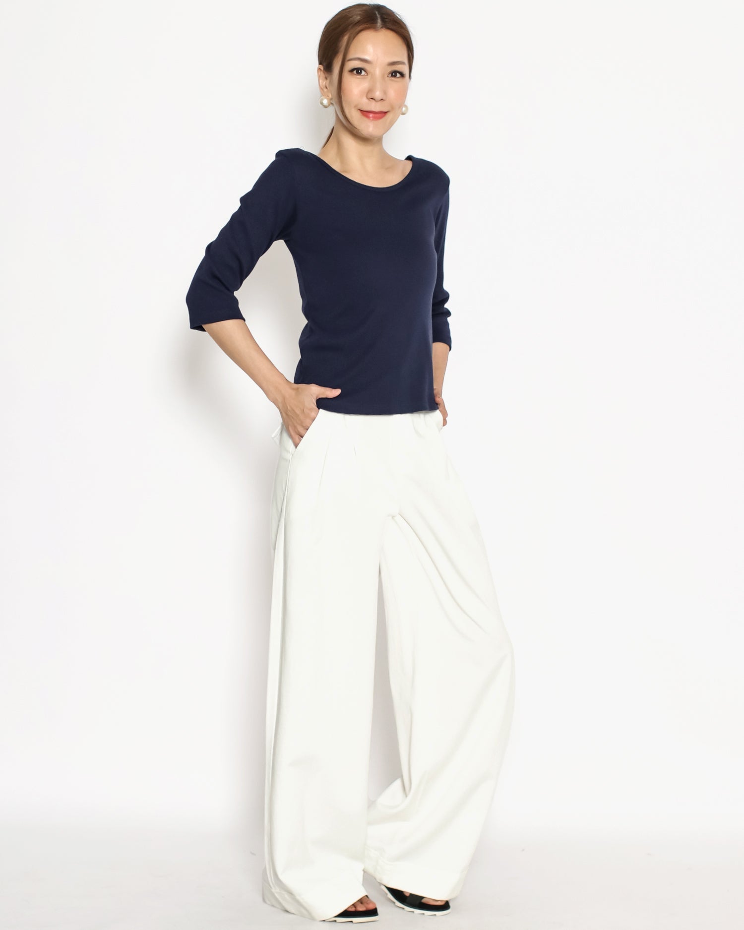 navy U back tee *pre-order*