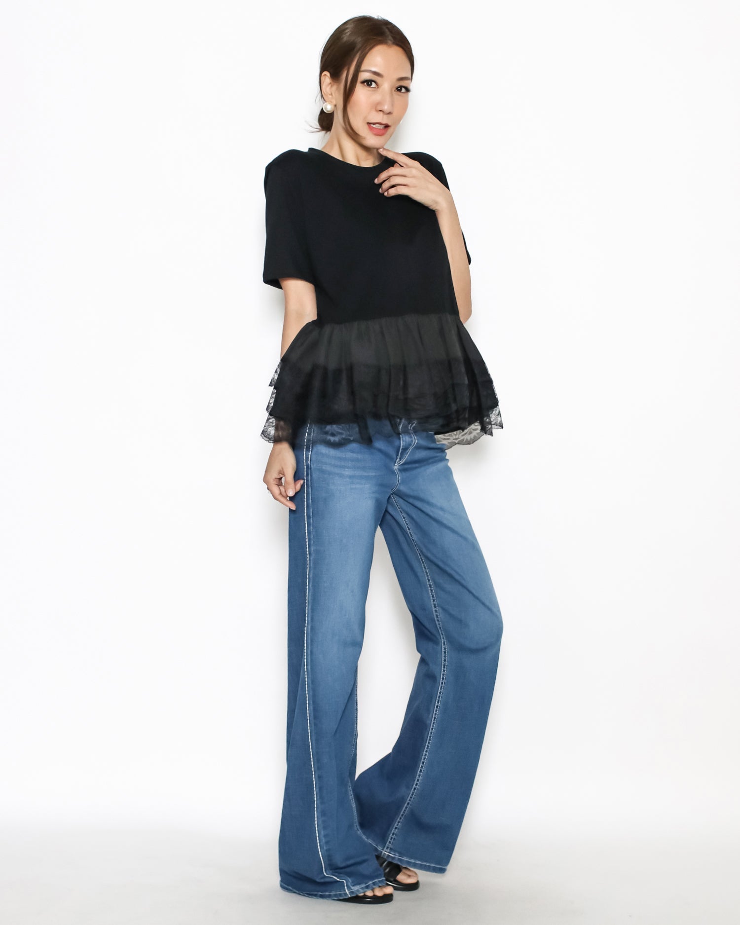 black w/ mesh lave layer hem tee *pre-order*