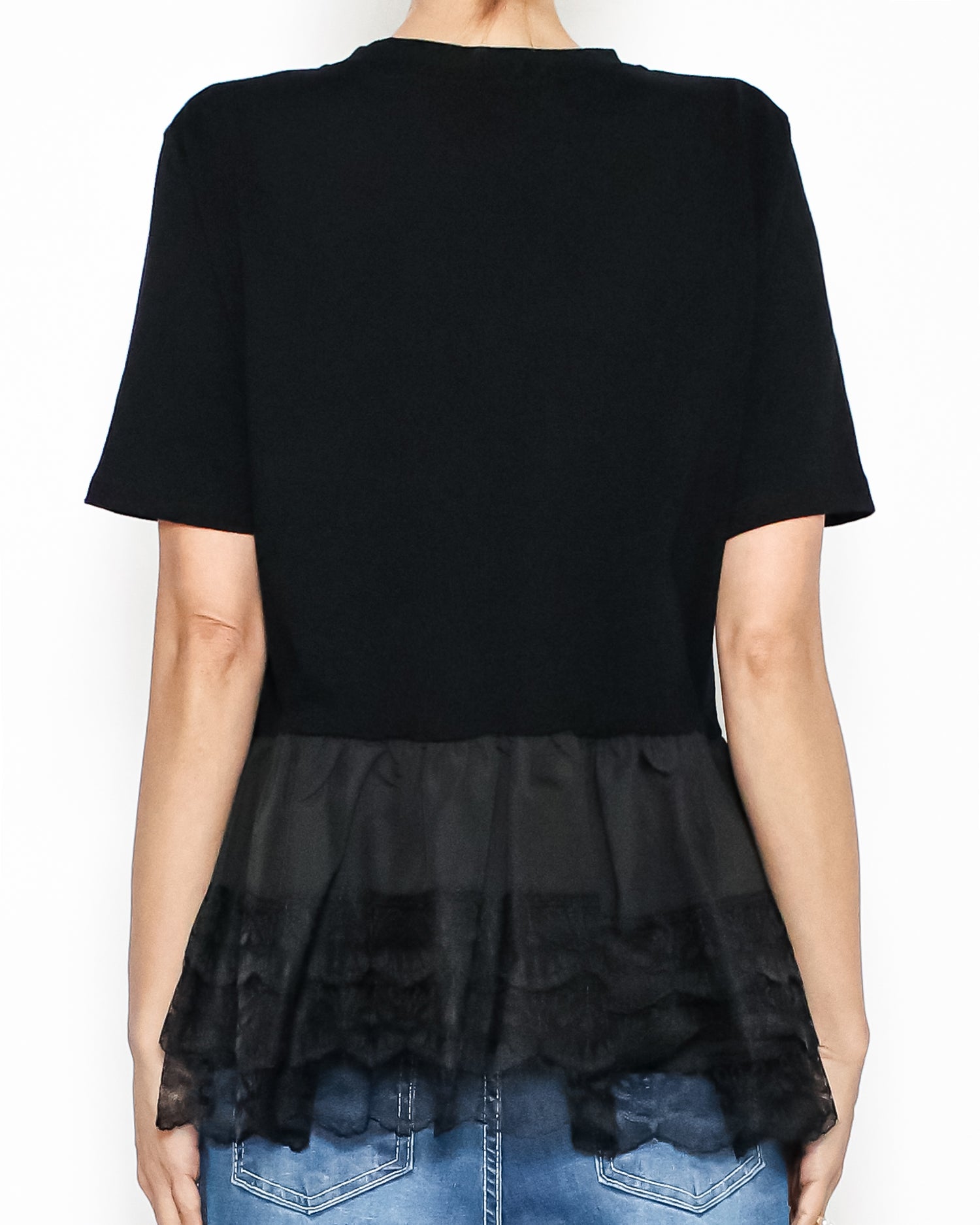 black w/ mesh lave layer hem tee *pre-order*