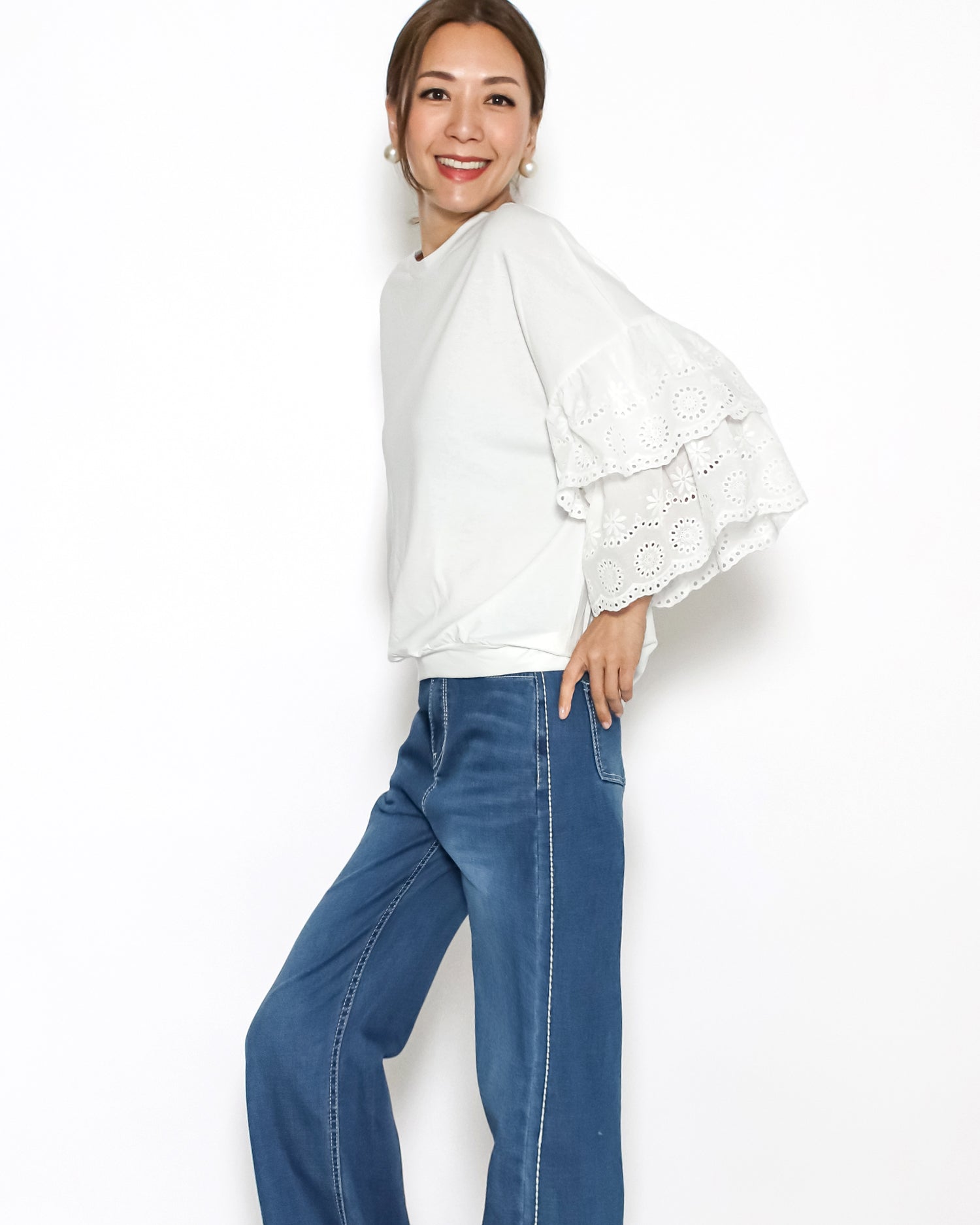 ivory w/ crochet layer sleeves tee *pre-order*