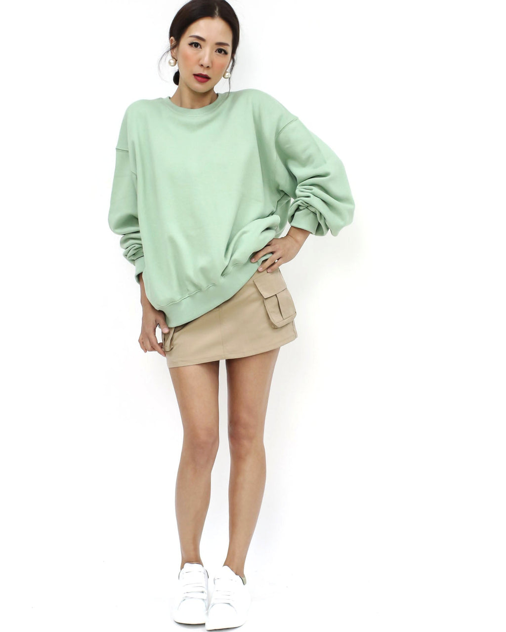 beige cargo tech skort *pre-order*