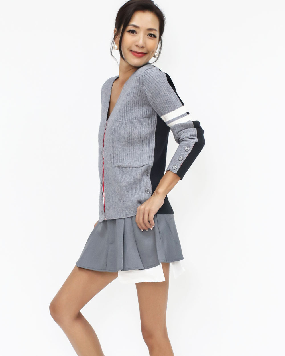 grey & navy w/ ivory stripes sleeves knitted cardigan *pre-order*