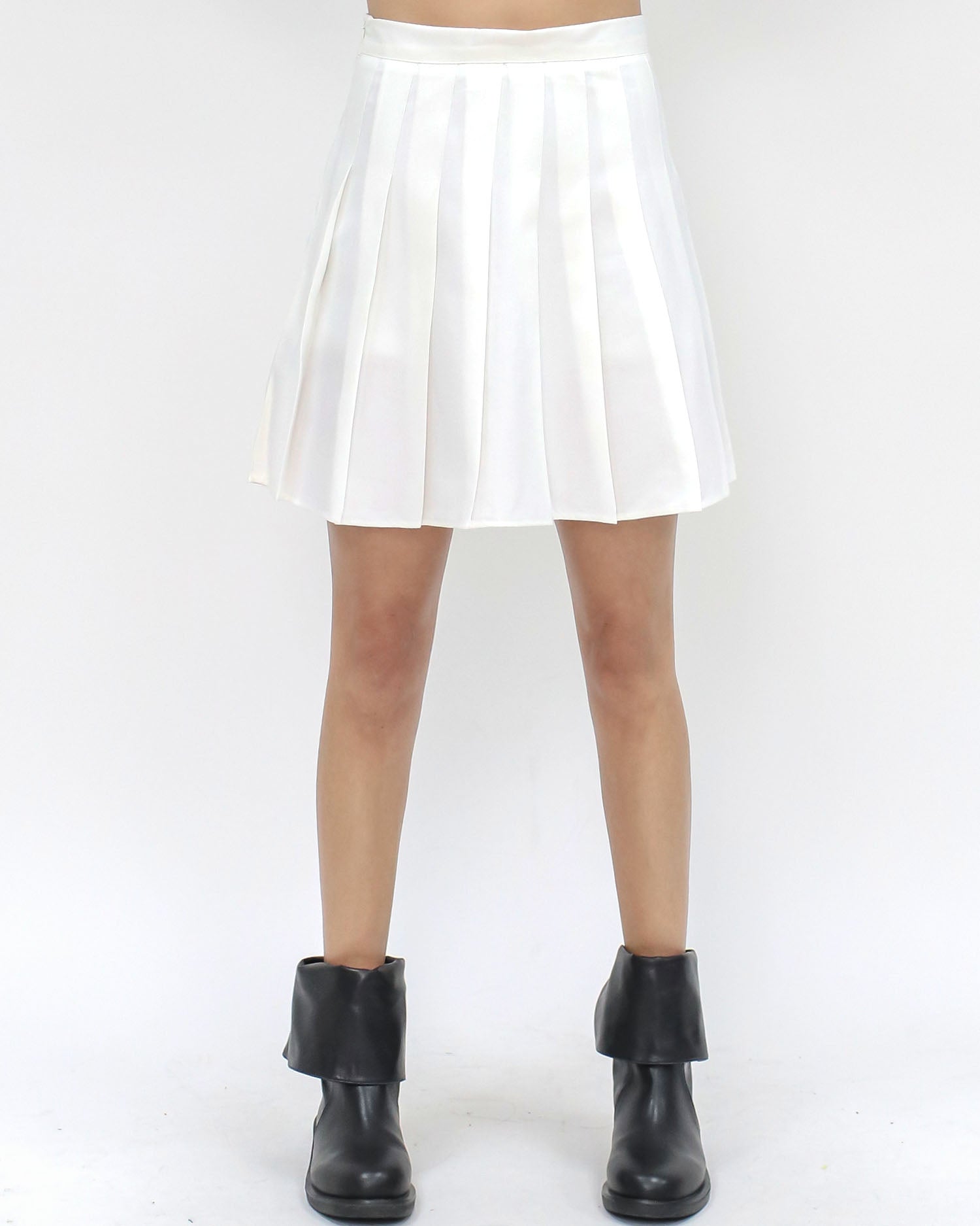 ivory pleats crepe skorts -S