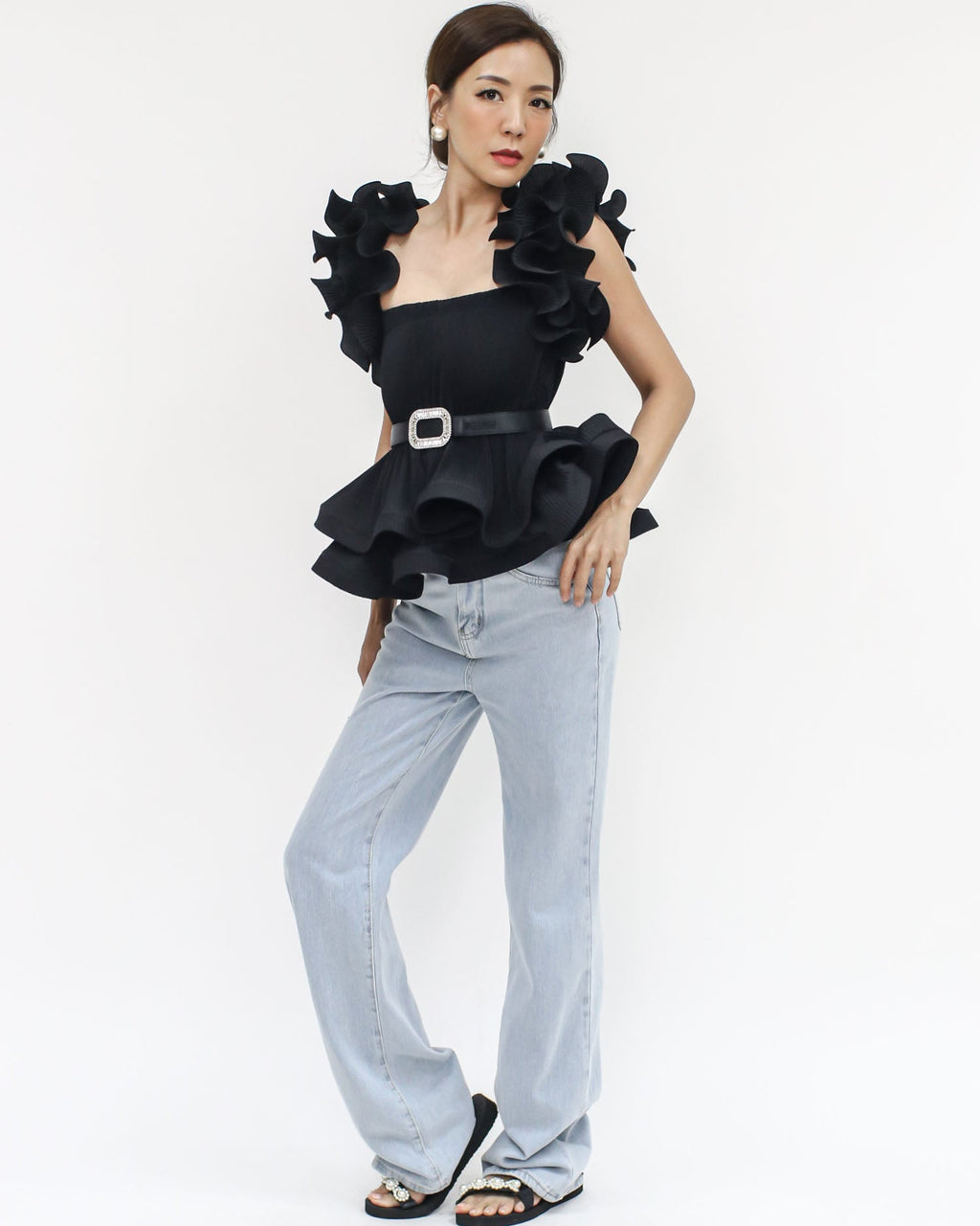 black pleats ruffles top *pre-order*