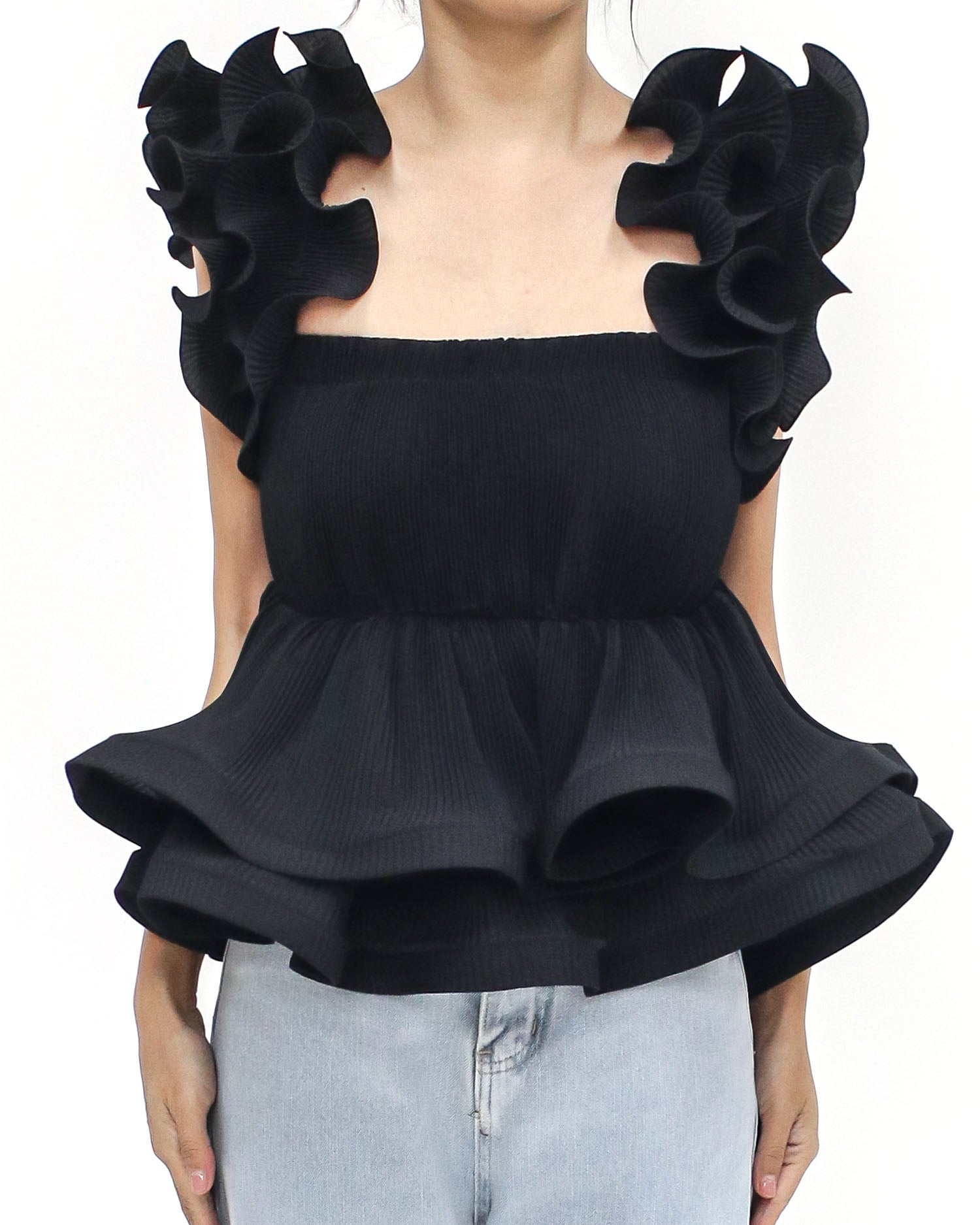 black pleats ruffles top *pre-order*