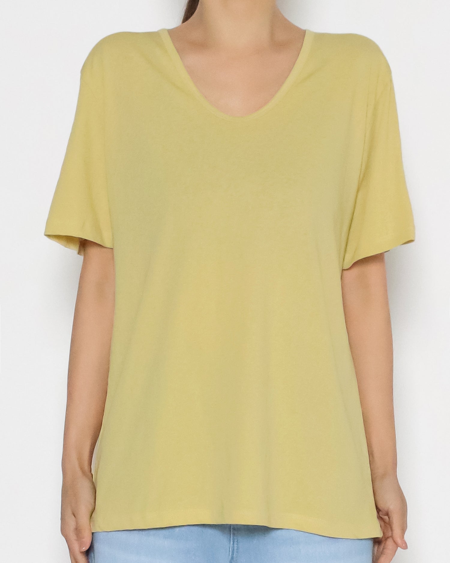 yellow u neck basic tee