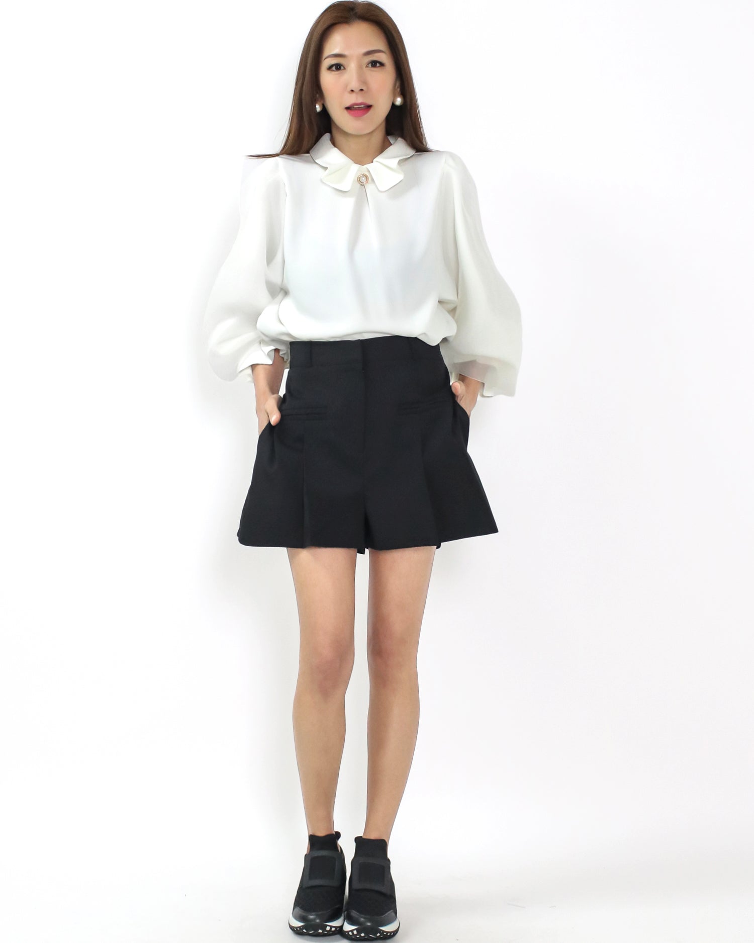 black pleats front slinky shorts *pre-order*