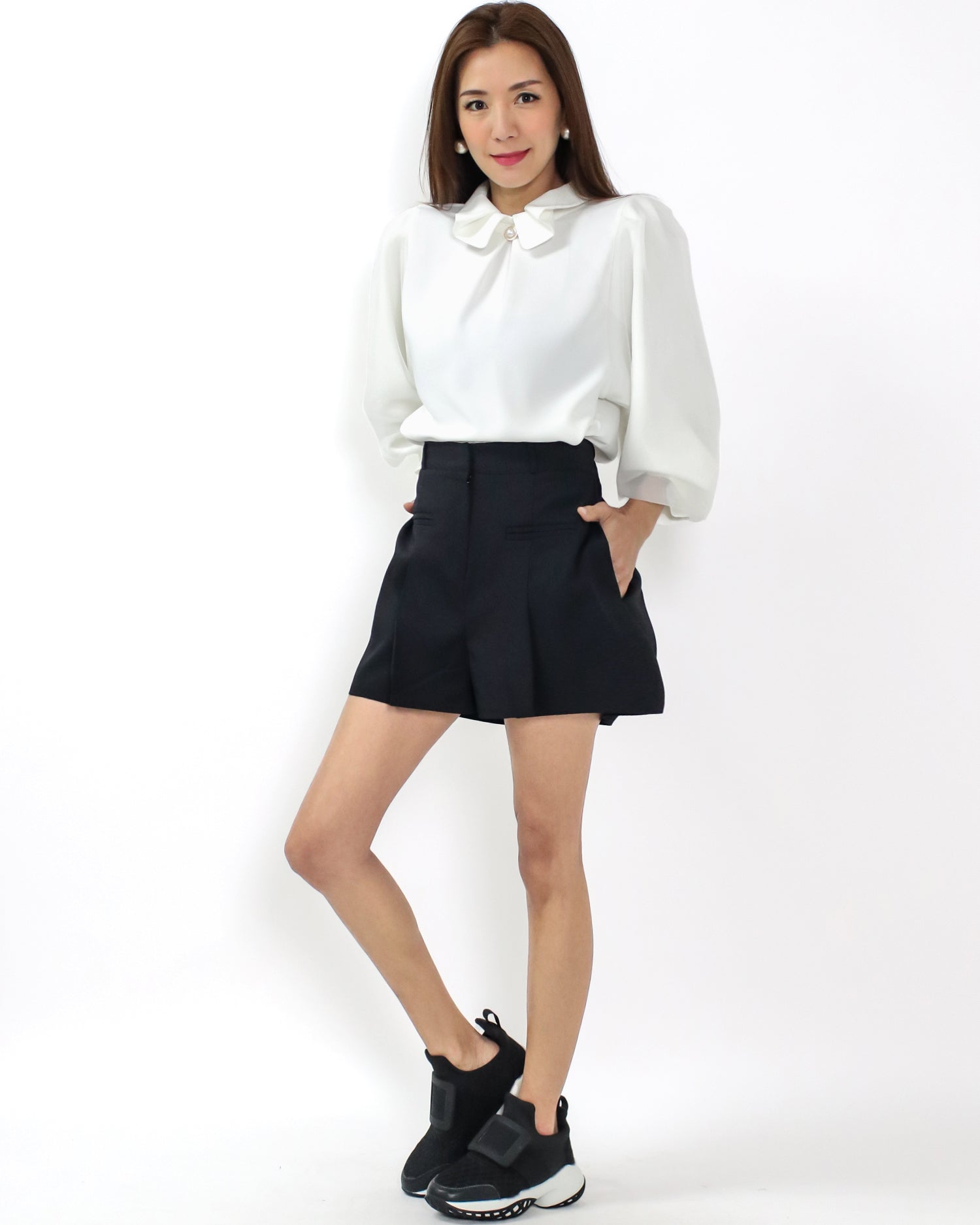 black pleats front slinky shorts *pre-order*