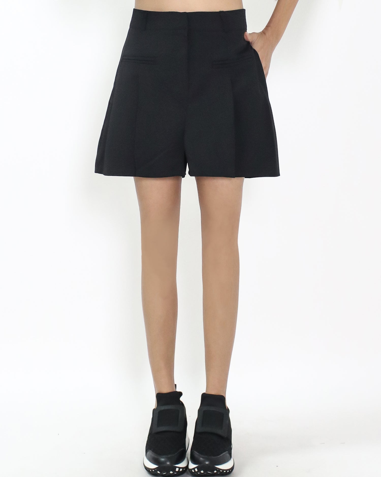 black pleats front slinky shorts *pre-order*