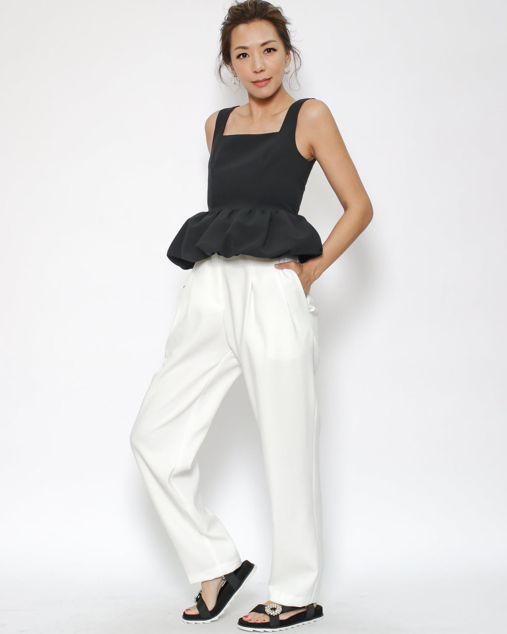 ivory crepe pleats straight pants - M