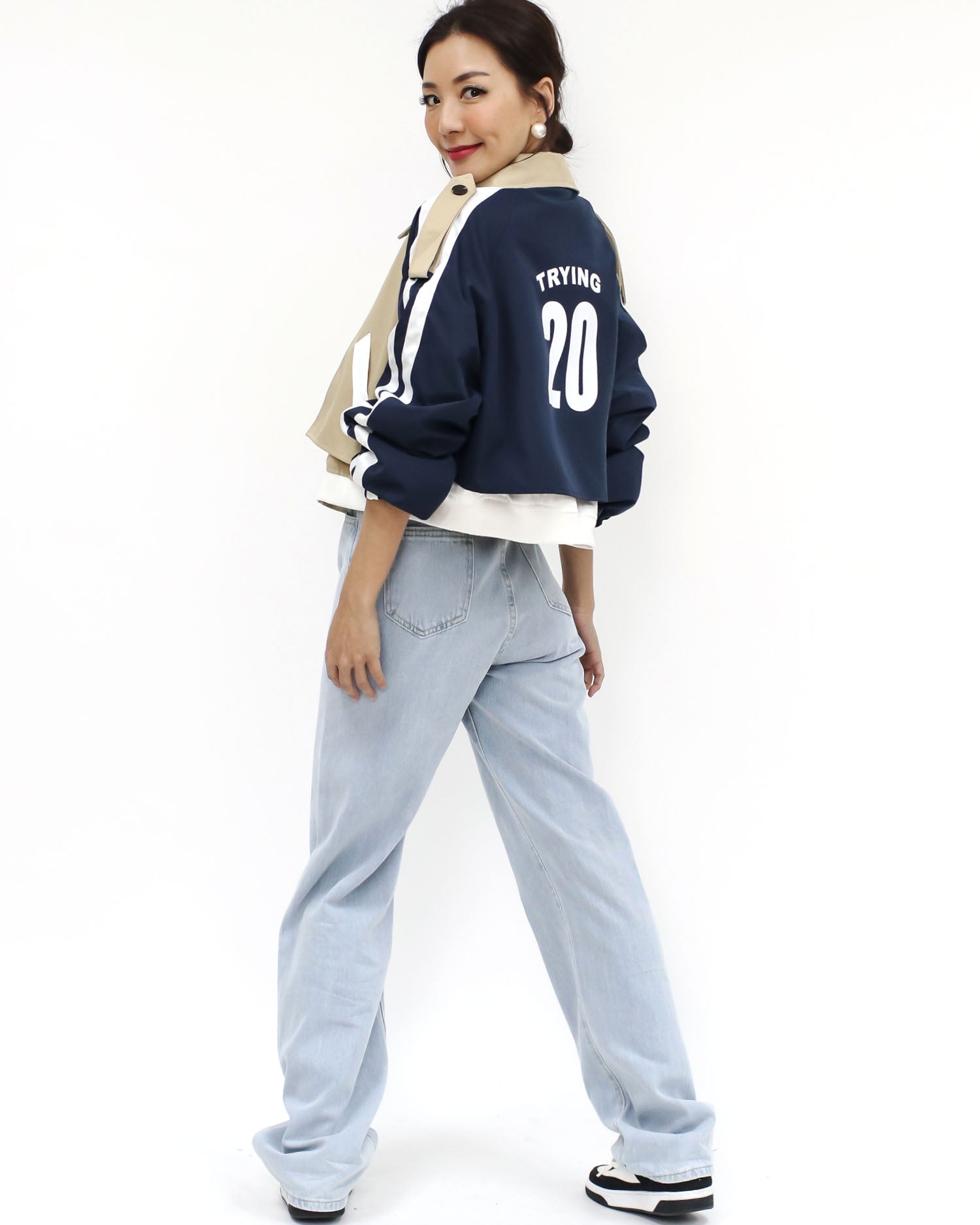 beige twill & navy stripes sleeves printed back jacket *pre-order*